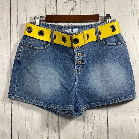 Carolina Blues Denim Stretch Mid Rise Button Front Shorts - Picture 1 of 11